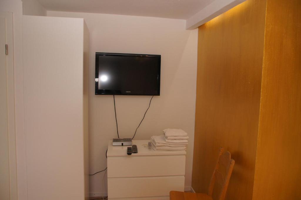 Hotel Paseo Aquisgrano Quarto foto