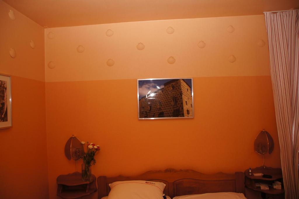 Hotel Paseo Aquisgrano Quarto foto